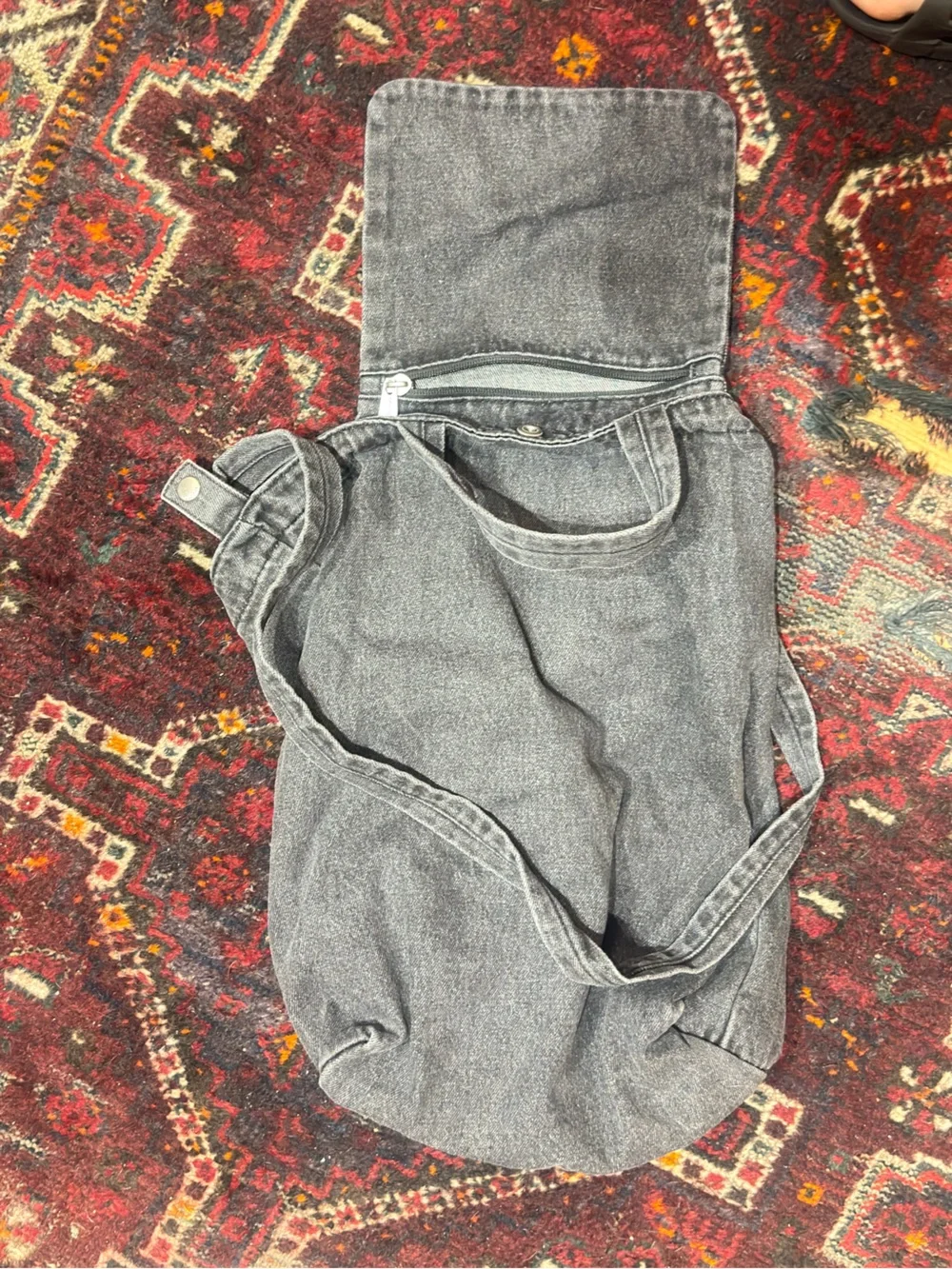 Baggu Denim Duck Tote Bag - Washed Black - Picture 3 of 5